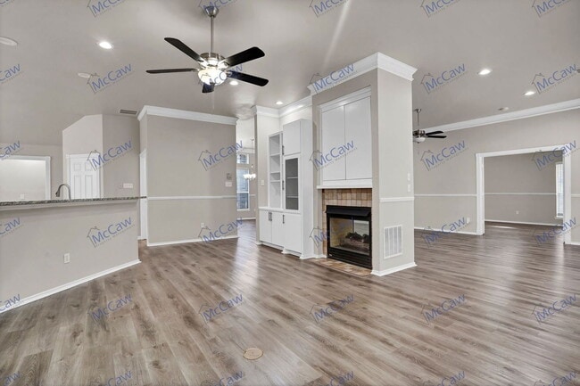 Building Photo - 6113 Lantana Ln