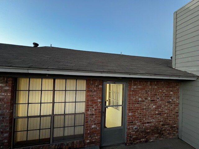 Building Photo - Move in Ready 2/2 with 1 car garage in Saginaw!