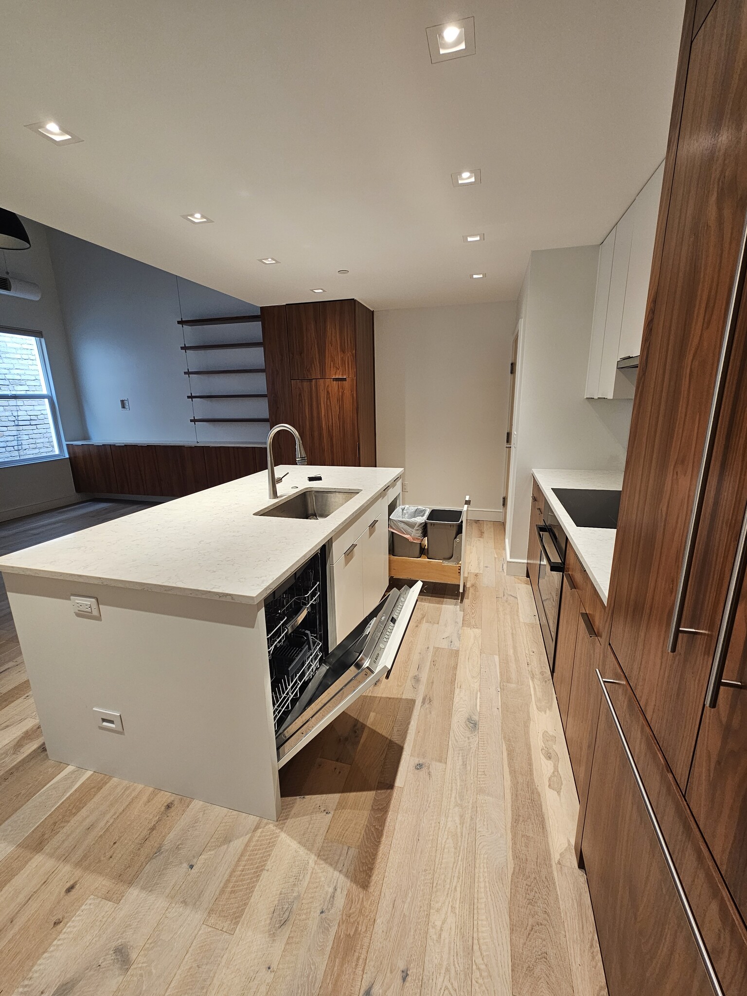 Kitchen - 319 Broadway N