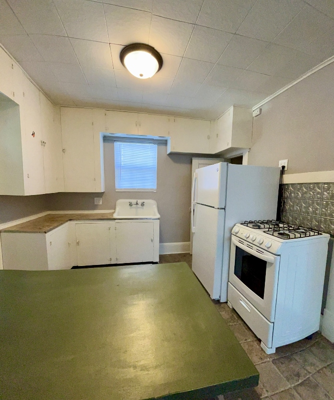 Building Photo - 1411 Portland Ave