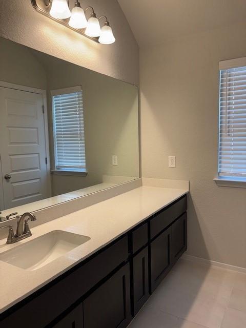 Building Photo - 404 Black Opal Dr