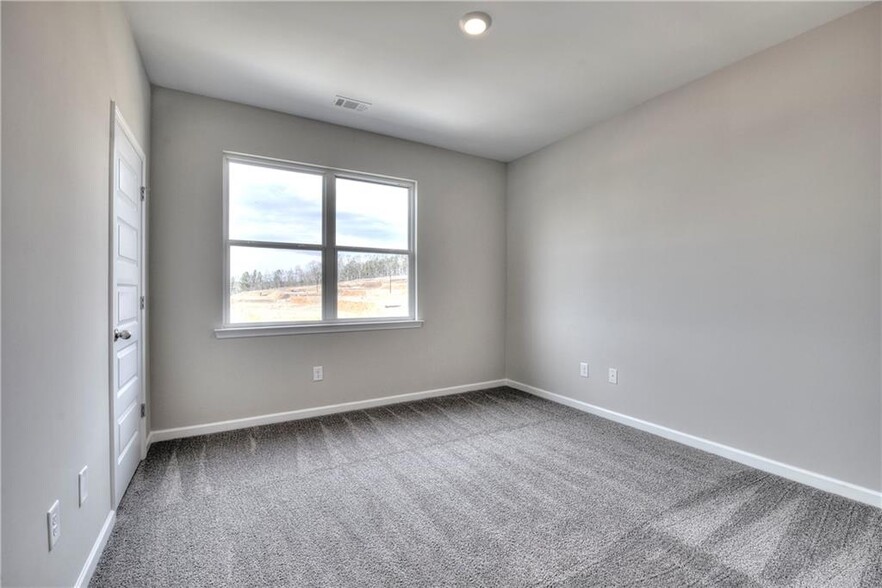 Building Photo - 265 Eva Way NE