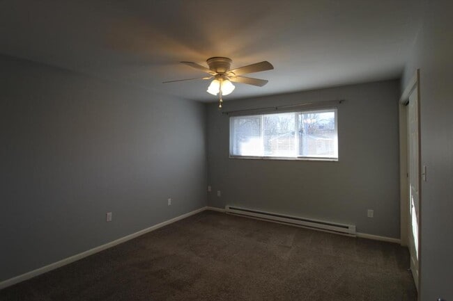 Building Photo - 708 N Main St