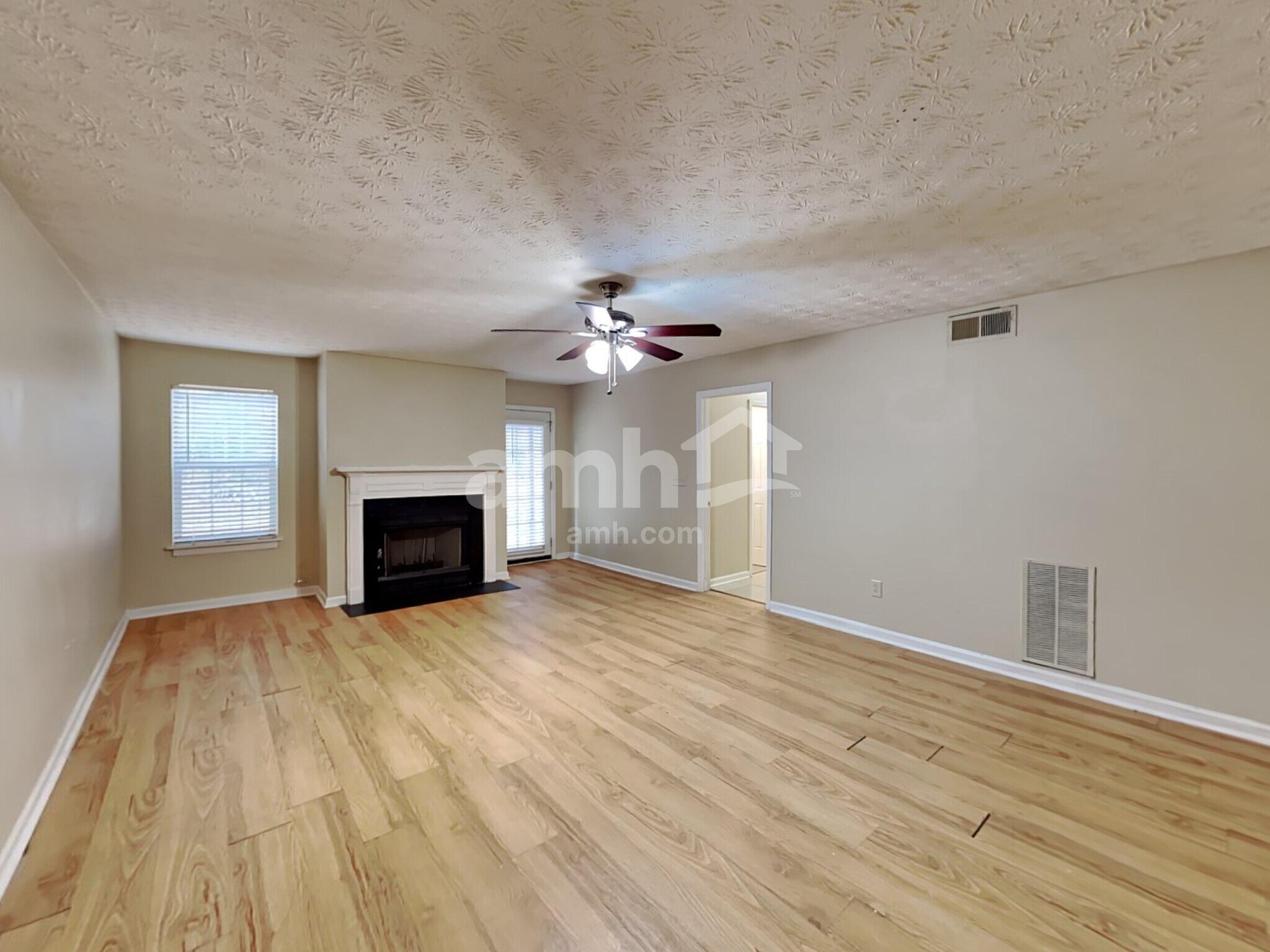 Building Photo - 2279 Halcyon Way