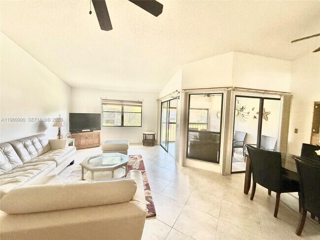 Building Photo - 3310 Perimeter Dr