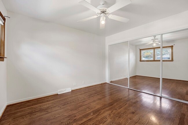 Building Photo - 9410 Lawler Ave