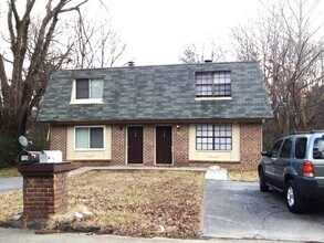 Building Photo - HAMILTON CIRCLE 1154-1156