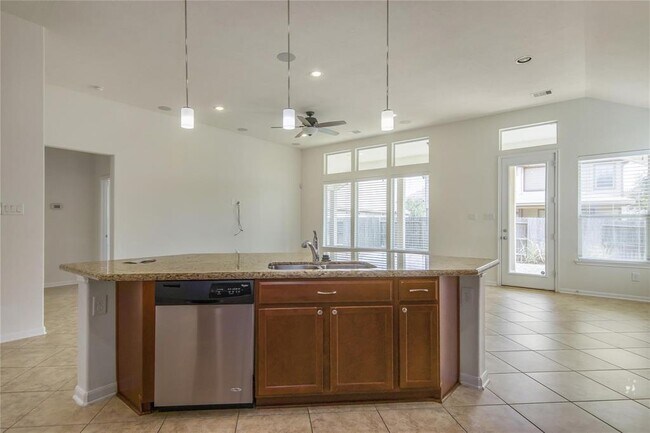Building Photo - 16402 Lanesborough Dr