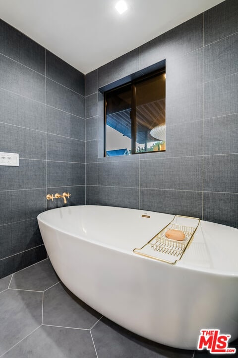 Building Photo - 4635 N Clybourn Ave