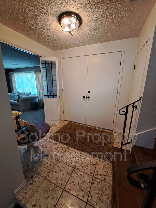 Building Photo - 110 Wayne Ct