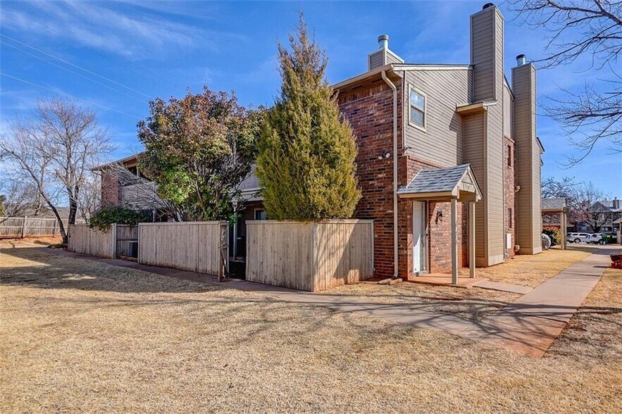 Primary Photo - 11431 Springhollow Rd
