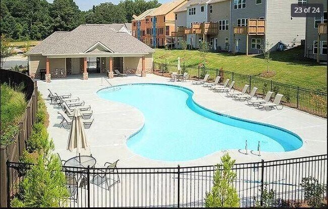 Building Photo - 1366 Endicott Ct