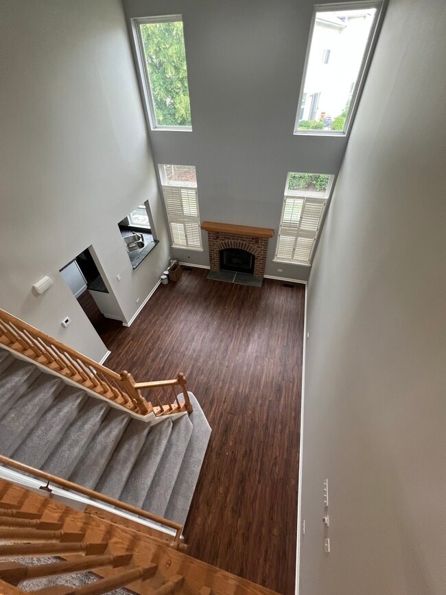 Building Photo - 1553 E Baronet Ln