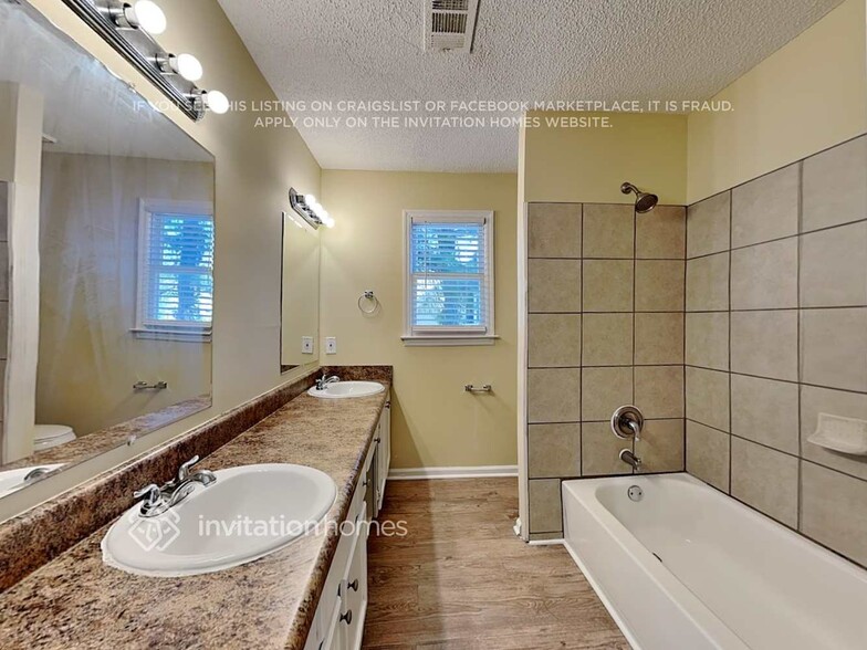 Building Photo - 4756 Saddleridge Rd