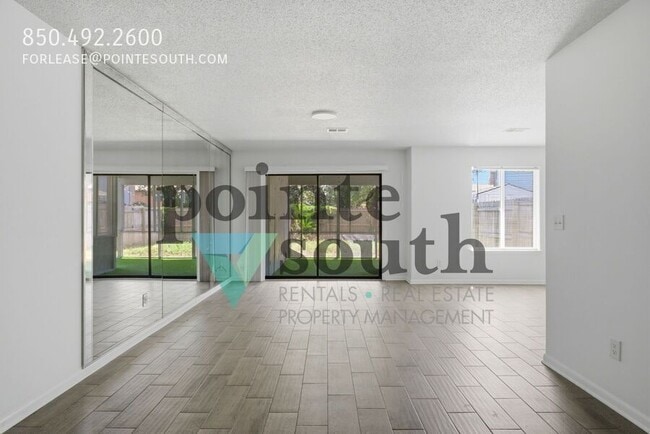 Building Photo - 126 Pine Ridge Trce