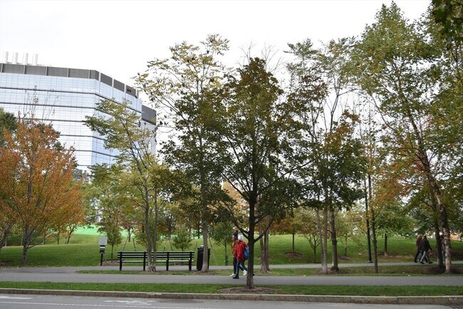 Building Photo - 1 Earhart St