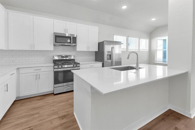 Building Photo - 16923 Lavender Farm St