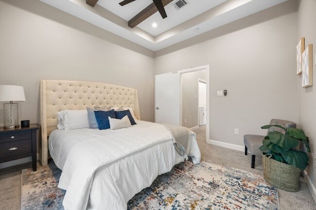 Building Photo - 317 E 35th St