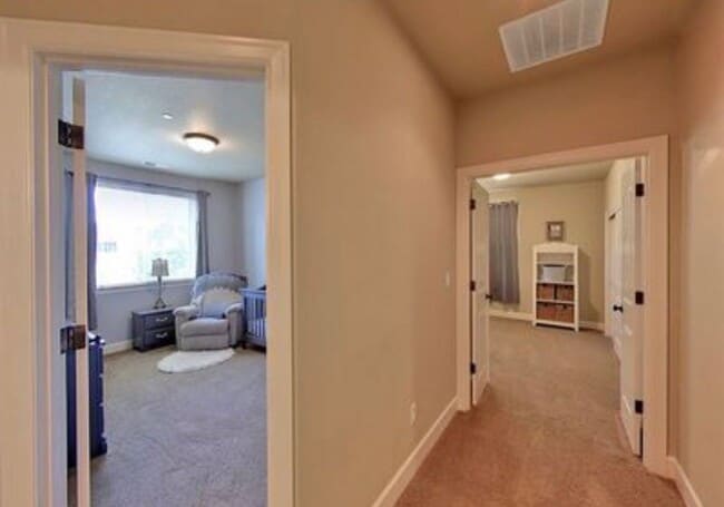 Building Photo - Prime Location - Bonny Slope/Cedar Mill  Gorgeous 4 Bedroom, Backs To Greenspace, Central Air-Con...