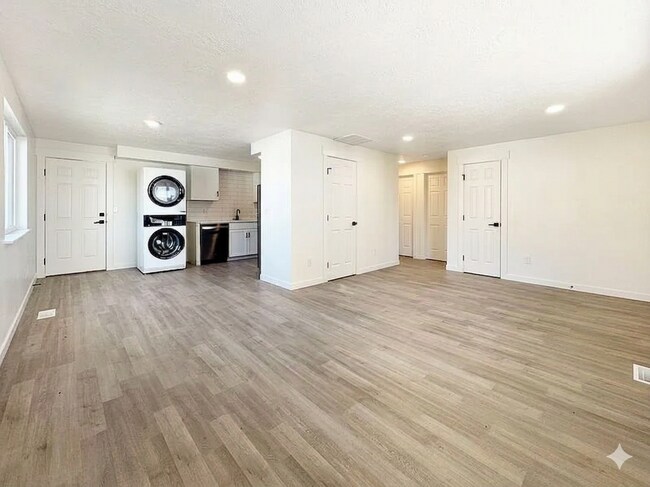 Building Photo - 1243 S Security Ln