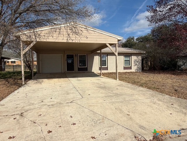 Building Photo - 127 Hillcrest Dr