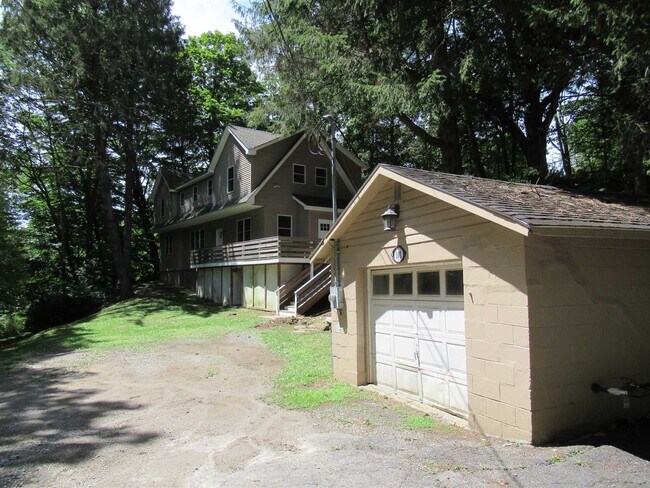 Building Photo - 101 Bundy Hill Rd