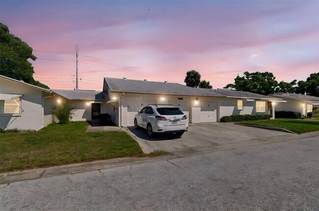 Building Photo - 3280 37th Way S