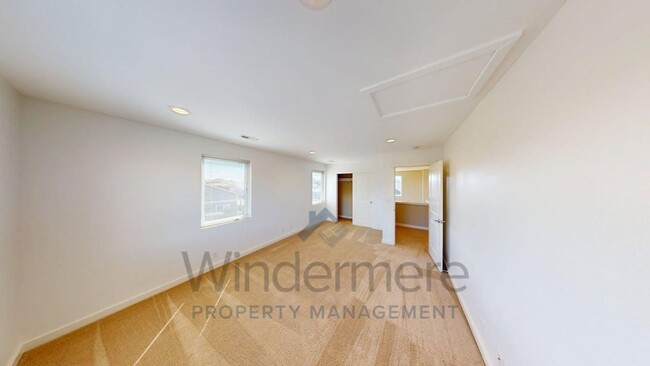 Building Photo - prov2322