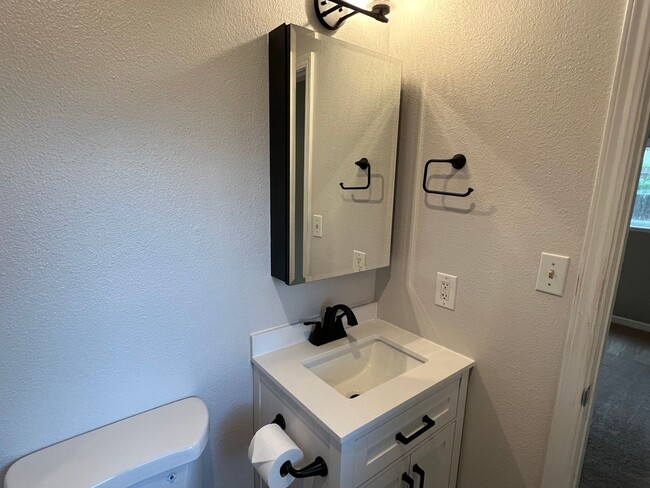 Building Photo - The home you have been waiting for!!!