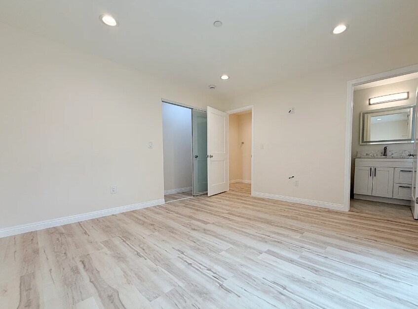 Building Photo - 15711 Fairgrove Ave