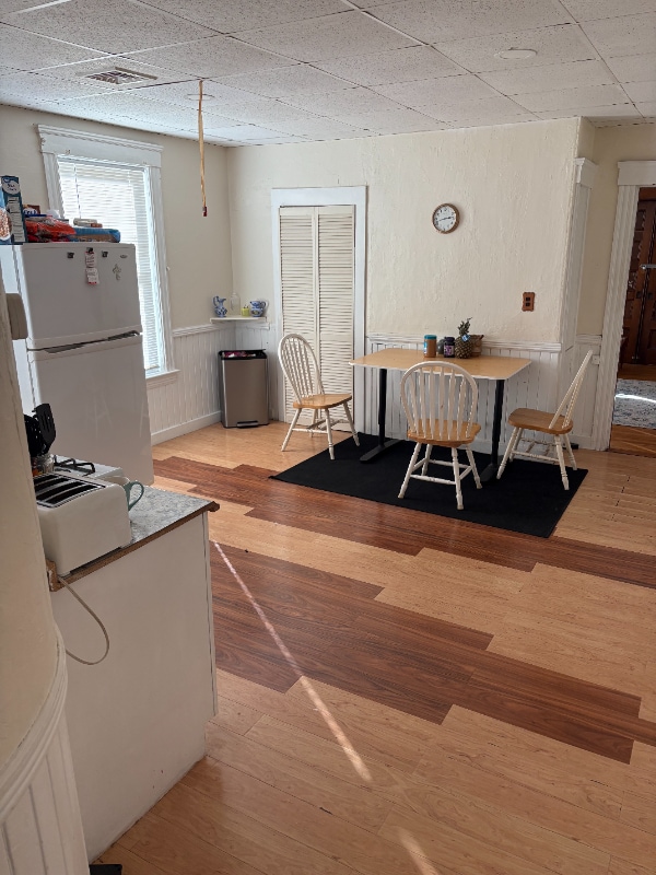 Building Photo - 193 Vernon St