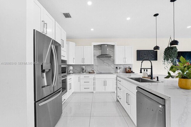 Building Photo - 16373 SW 30th St