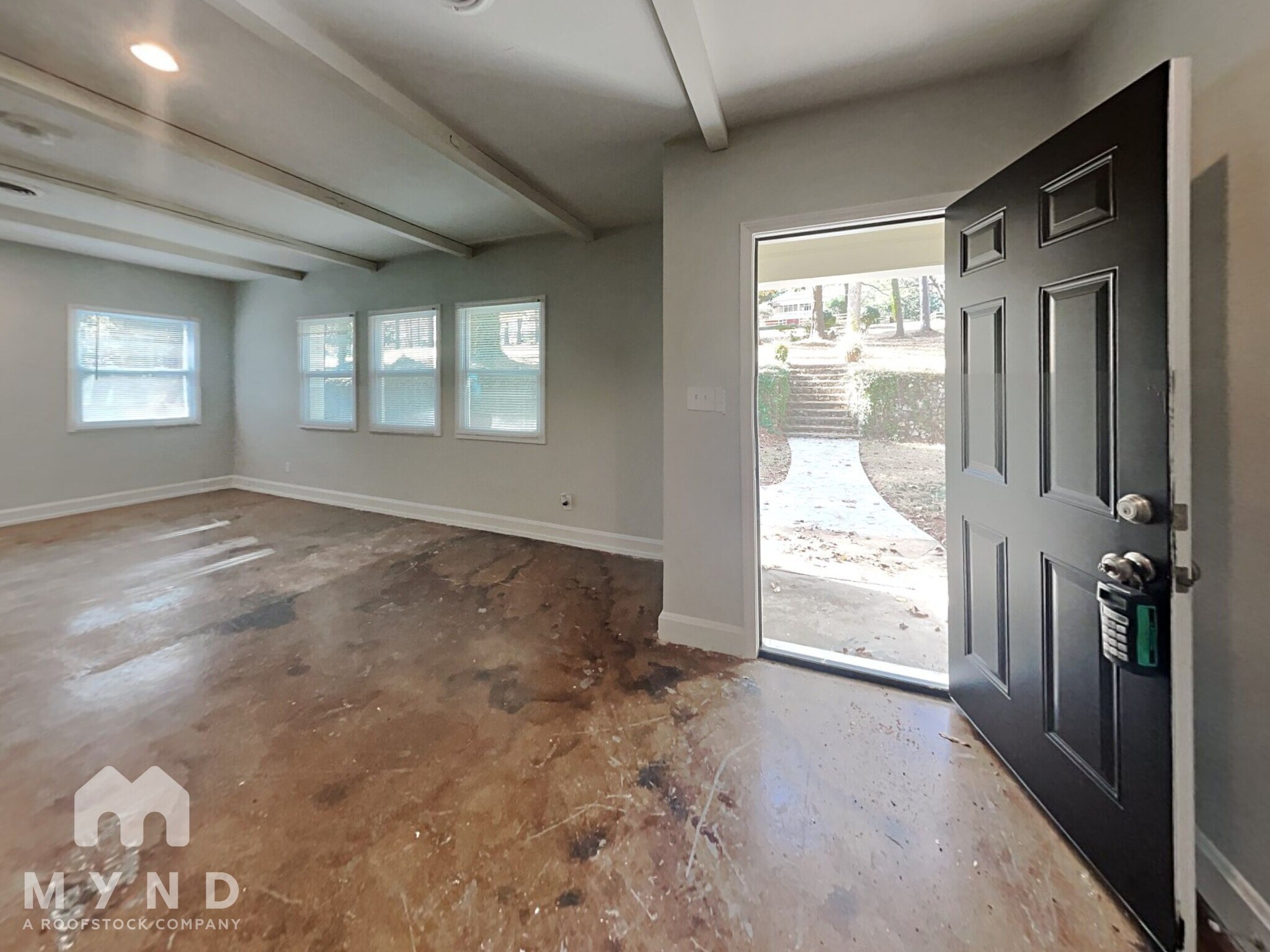 Building Photo - 137 Roebuck Dr