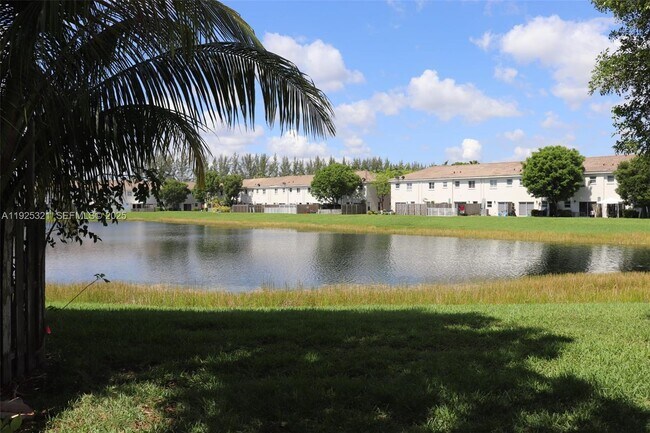 Building Photo - 2940 SE 15th Terrace