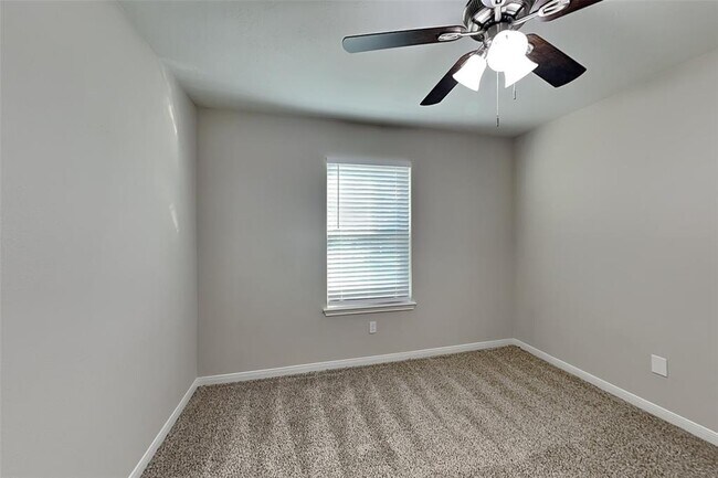 Building Photo - 20403 Timber Trail Way