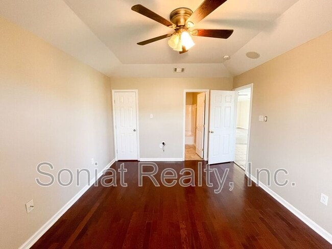 Building Photo - 7596 Morel St