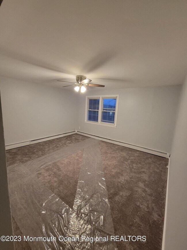 Building Photo - 119 Raritan Ave