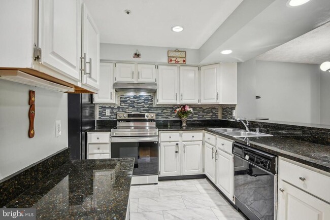 Building Photo - 12204 Eagles Nest Ct