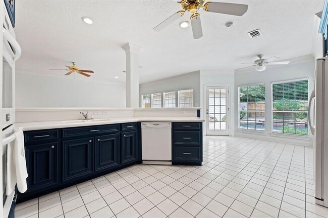 Building Photo - 29 Berry Blossom Dr