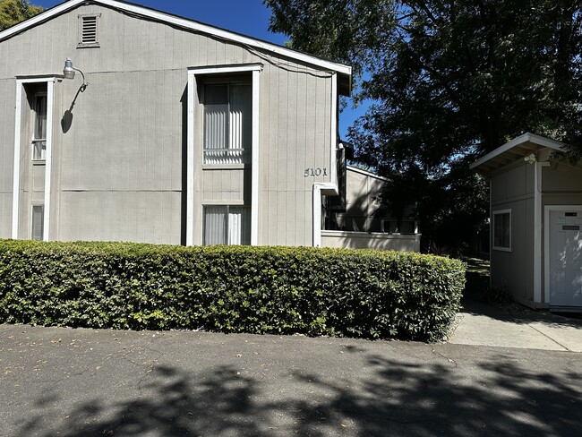 Front of the property Kitchen - 5101 Glide Dr