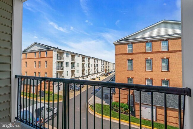 Building Photo - 23548 Belvoir Woods Terrace