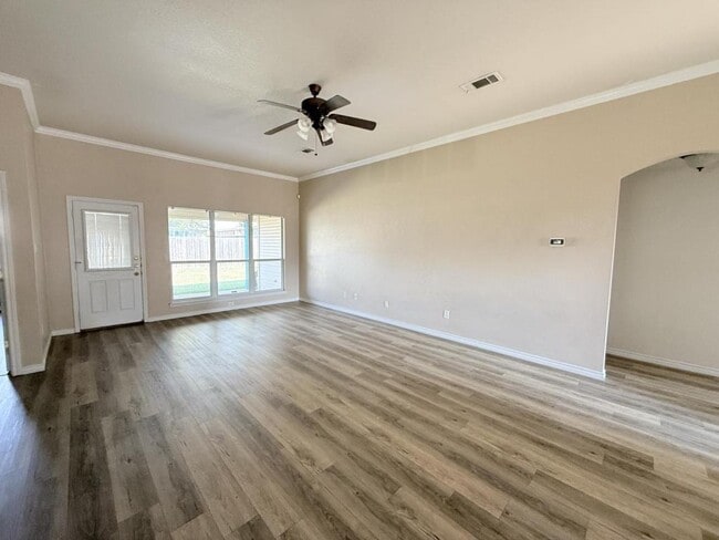 Building Photo - 2409 Gail Dr