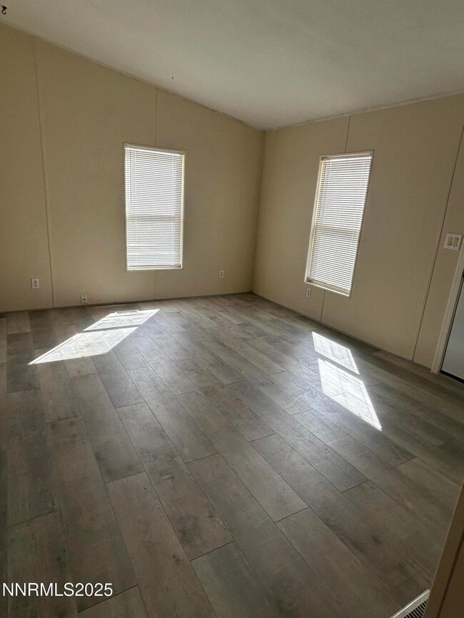 Building Photo - 4927 Sun Valley Blvd