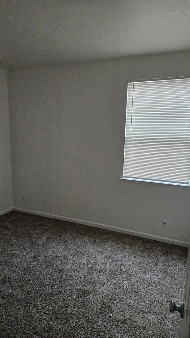 Building Photo - Hawaiian