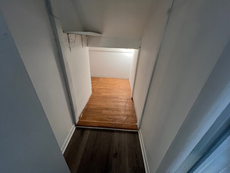 Building Photo - Room in Townhome on Terrace Trail