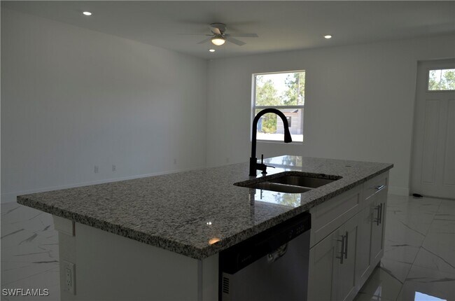 Building Photo - 2610 34th St W