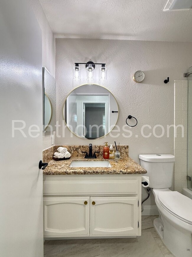 Building Photo - 11872 Bernardo Terrace