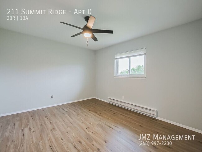Building Photo - 211 Summit Ridge-Apt D