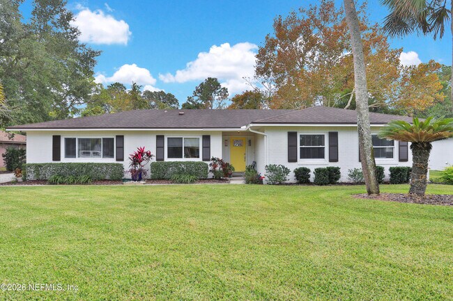 Building Photo - 33 Sailfish Dr
