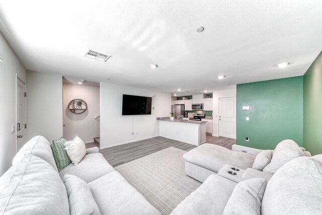 Building Photo - 1601 Dom River Dr